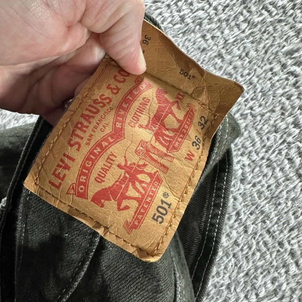 Levi 501 Jeans Mens‎ 36x32 (Fits 35x29) Green Denim Rare Button Fly EUC